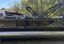 2026 Godfrey SW2286DT Tripletoon - Sage/Black